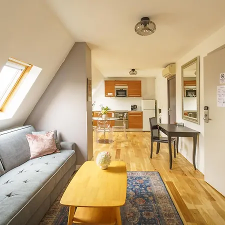 Apartment Du Louvre - Le Marais Paris