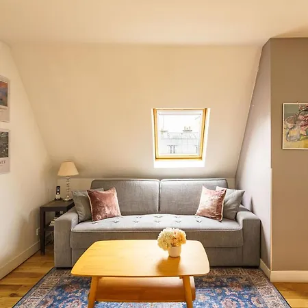 Du Louvre - Le Marais Apartment