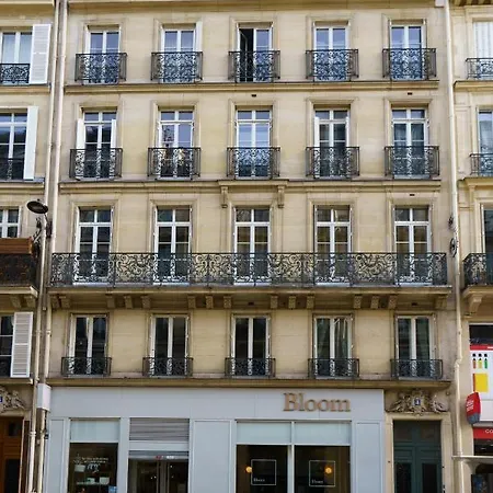 Apartment Du Louvre - Le Marais