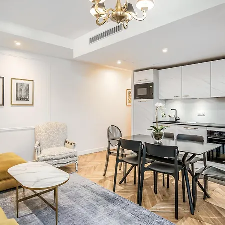 Apartment Du Louvre - Le Marais