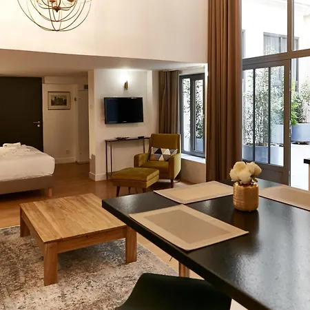 Apartment Du Louvre - Le Marais Paris