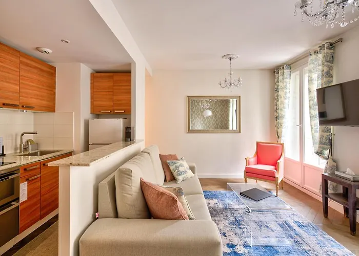 アパート デュ ルーヴル ル マレ