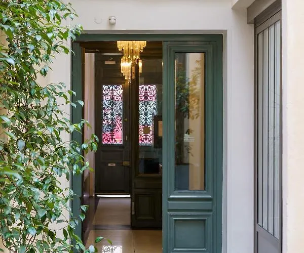 アパート デュ ルーヴル ル マレ *