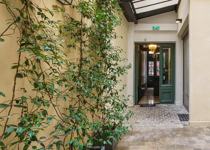 アパート デュ ルーヴル ル マレ パリ