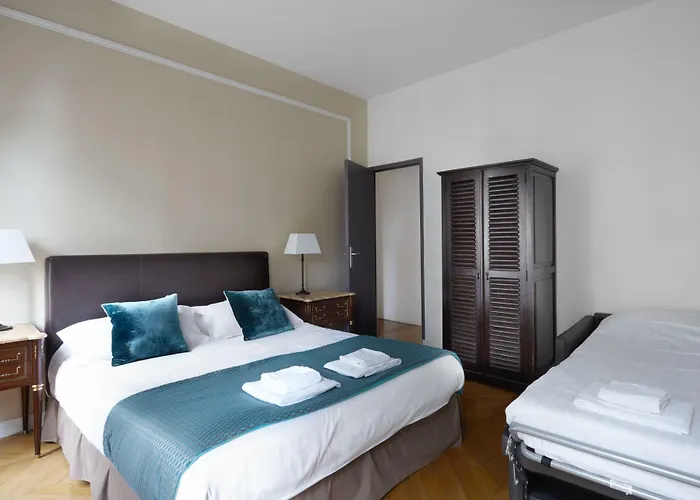 デュ ルーヴル ル マレ パリ