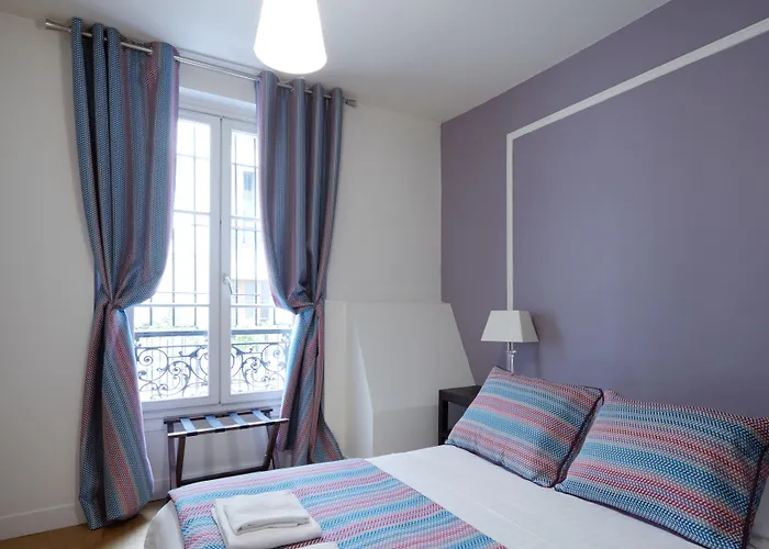 アパート デュ ルーヴル ル マレ *