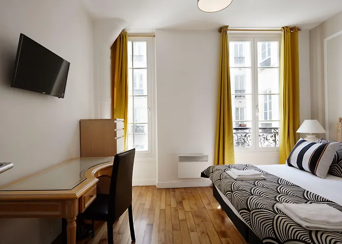 デュ ルーヴル ル マレ