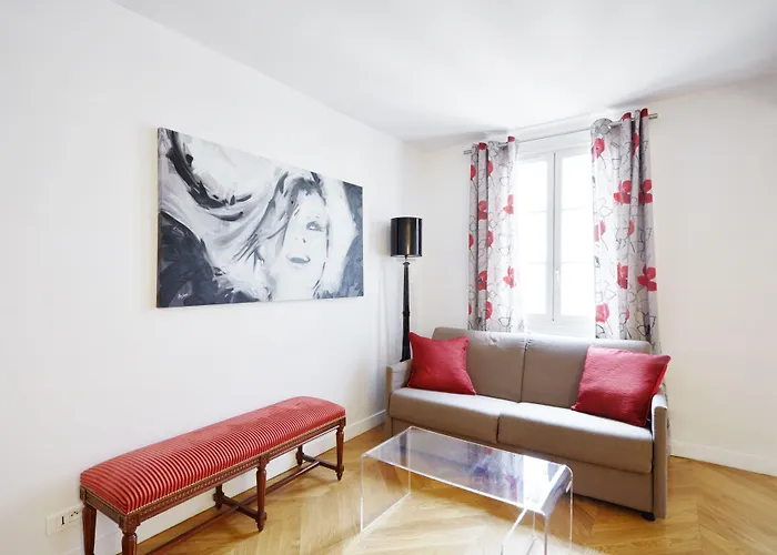 デュ ルーヴル ル マレ * パリ