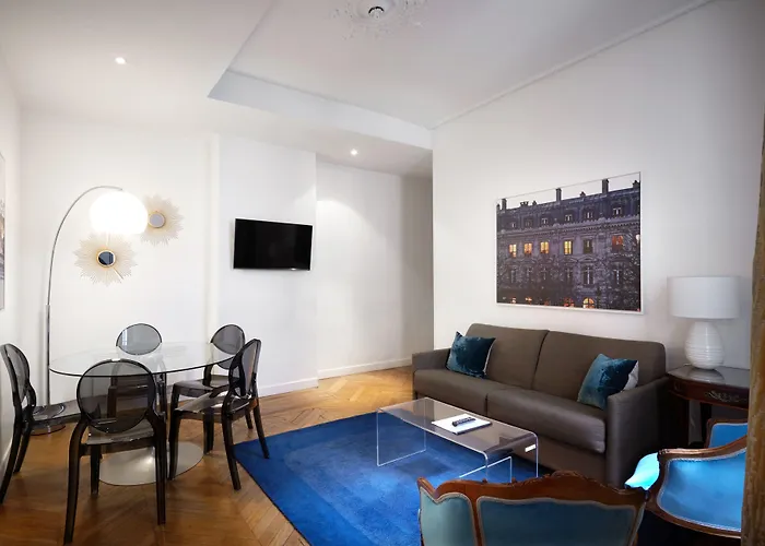 デュ ルーヴル ル マレ パリ