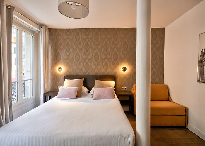 デュ ルーヴル ル マレ *