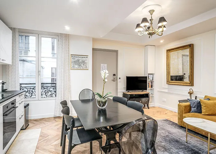 デュ ルーヴル ル マレ