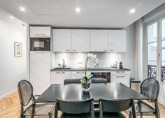 デュ ルーヴル ル マレ アパート *