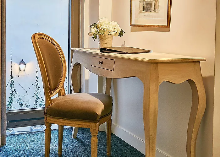 アパート デュ ルーヴル ル マレ *