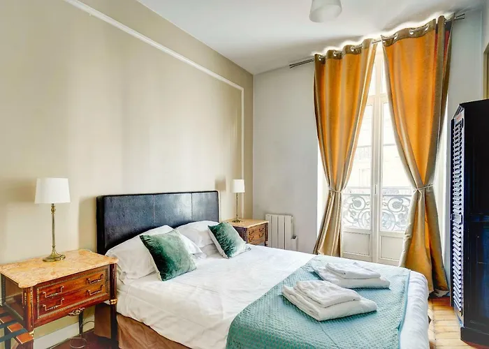 デュ ルーヴル ル マレ