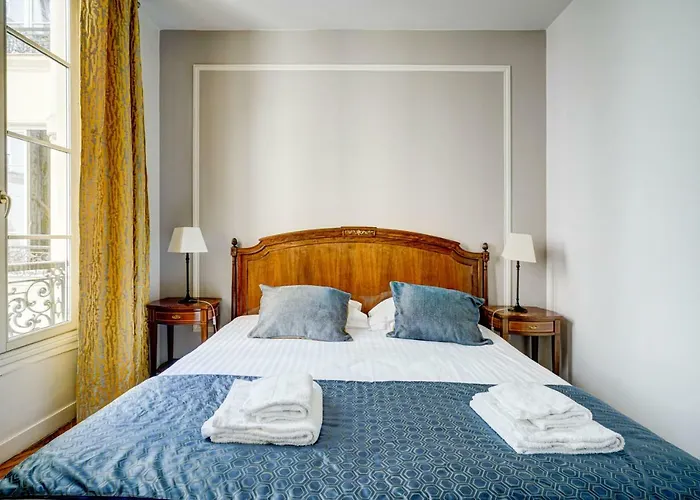 デュ ルーヴル ル マレ パリ