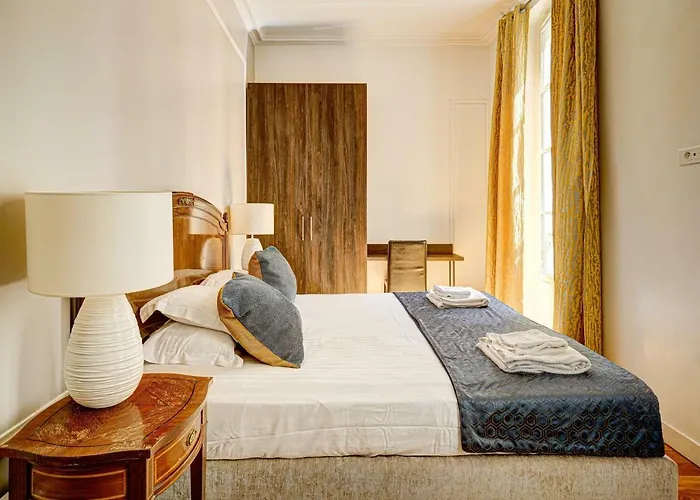 アパート デュ ルーヴル ル マレ